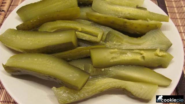 Классический рецепт малосольных огурцов
