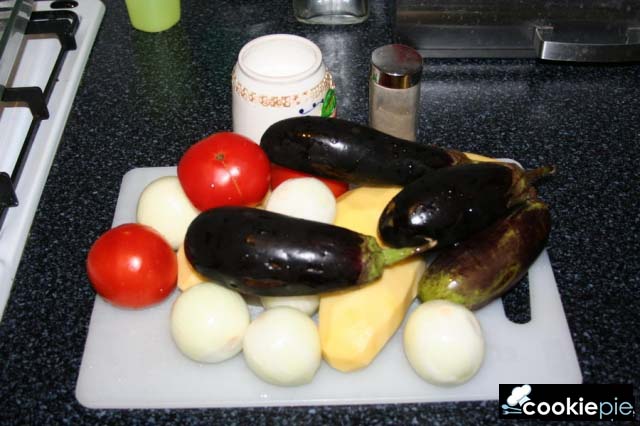 Дикая перепёлка печёная с овощами