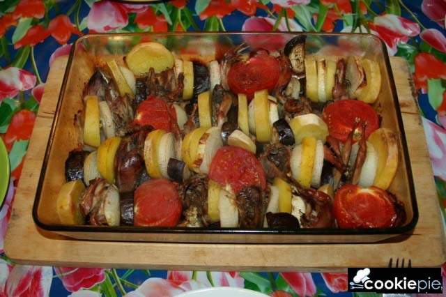 Дикая перепёлка печёная с овощами