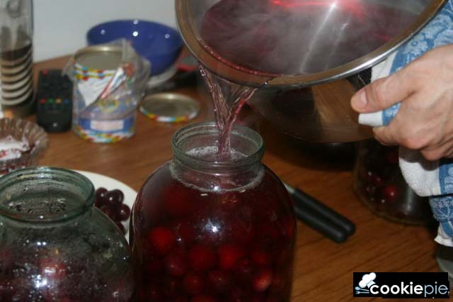Компот из черешни