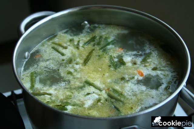 Суп говяжий со стручковой фасолью